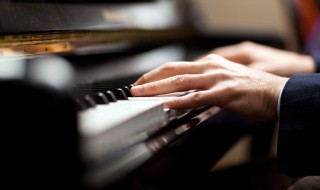 不要离开我是什么歌 不要离去歌词