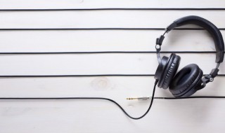 晒月光歌词意思 晒月光歌词