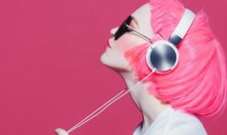 不舍得你歌词意思 不舍得你歌词