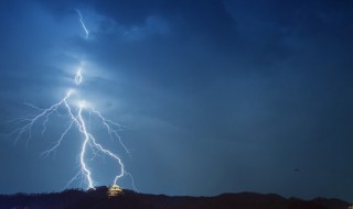 为什么先看到闪电再听到雷 为什么先看到闪后听到雷