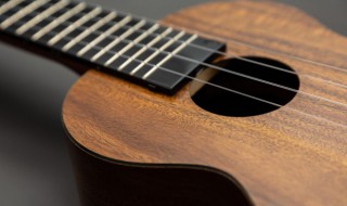 天上的水这首歌 天上水歌词