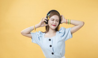我独自走过你身旁的歌名 我独自走过你身旁是什么歌