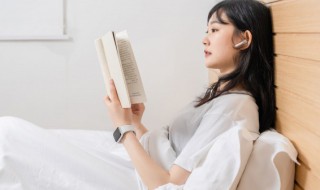 青春不在年华却依旧的意思 青春不再年华依旧是什么意思