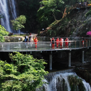 滴水崖景区