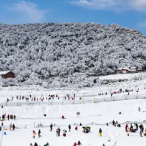 西坡滑雪场