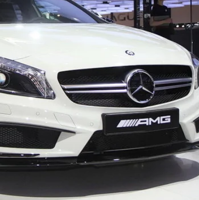 奔驰A45 AMG