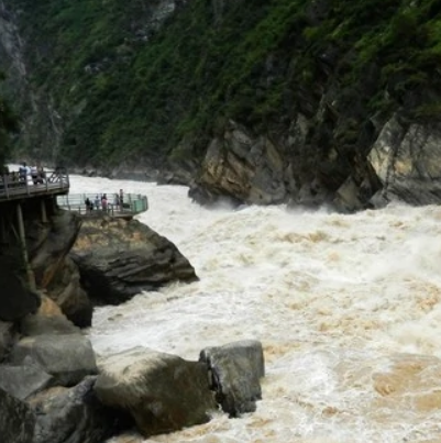 虎跳峡漂流