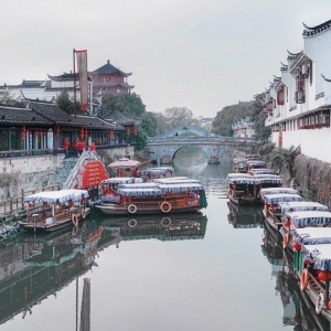 环湖亲水风景道