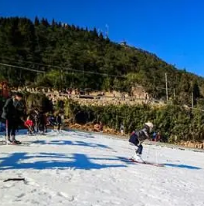 玉苍山滑雪场