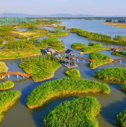 固城湖水慢城