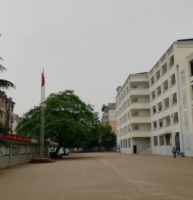 贵溪市第三小学