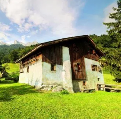 圣莫里茨海蒂小屋