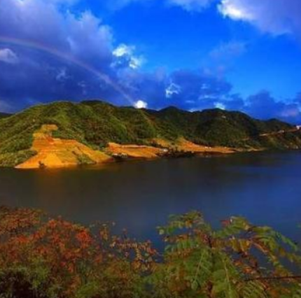 卧龙湖风景区