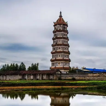 武鸣文江塔