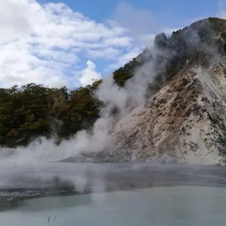 登别川温泉