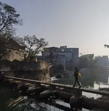 钟山石龙乡贤文化旅游景区