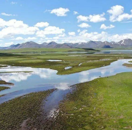 贡觉拉妥国家湿地公园