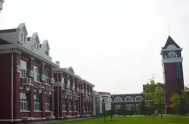 美国学校