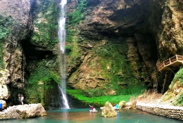 神龙峡