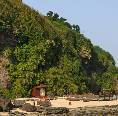 涠洲岛南湾鳄鱼山景区