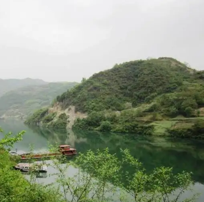 石泉汉江莲花古渡国家湿地公园