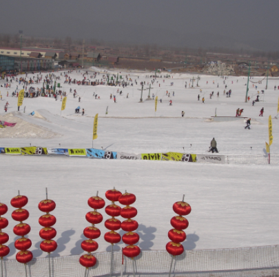 莲花山滑雪场