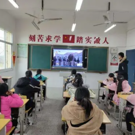 黄州区长江小学