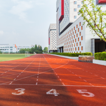 第一拖拉机制造厂拖拉机学院