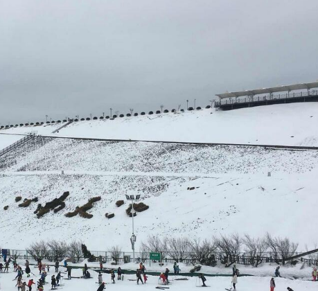 江南天地滑雪场