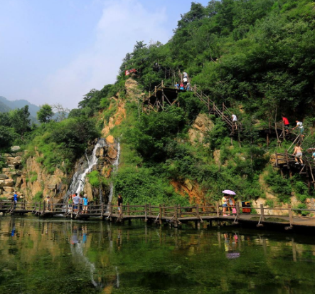 九如山瀑布群风景区