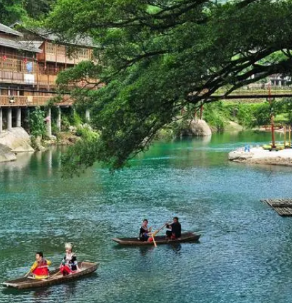 三江县盛龙风情园