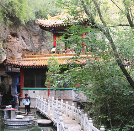 崇信县龙泉寺