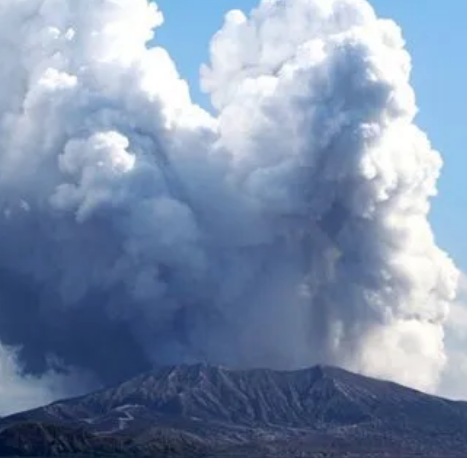 塔尔火山