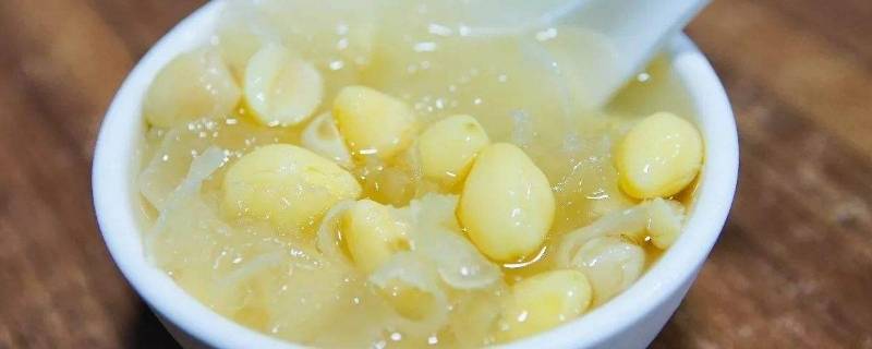 莲子煮粥时是否需要去芯 莲子熬粥可以不去芯熬么