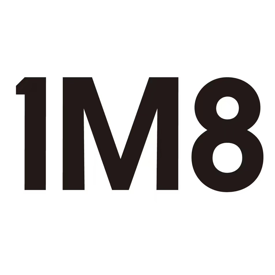 1M8