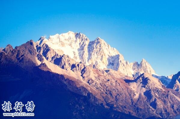 玉龙雪山上榜(自然景色美妙绝伦)-云南十大最佳旅游景点