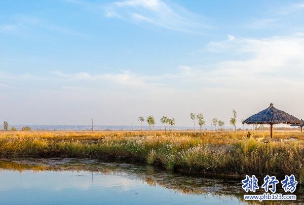 西夏王陵上榜(有东方金字塔之称)-宁夏十大最佳旅游景点