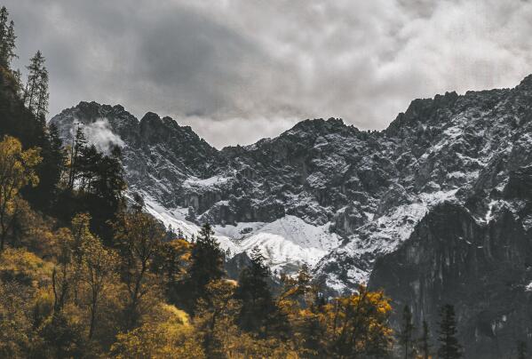 陇南十大景区-陇南最值得去的地方排名榜-陇南旅游景点排名前十