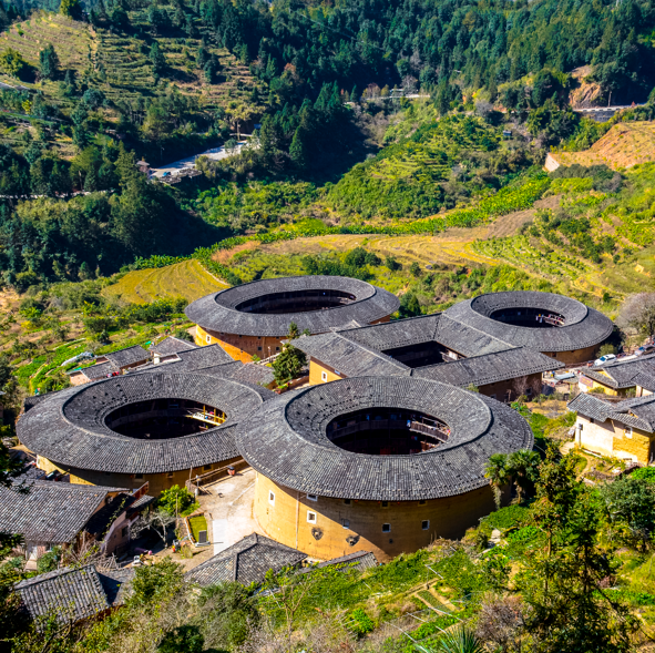 土楼上榜(获得四项世界纪录)-福建十大地标建筑物排行榜