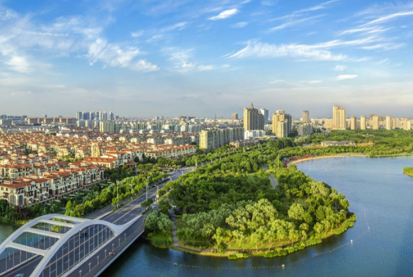 张家港上榜(双拥模范城)-中国十大最富有县级市排行榜