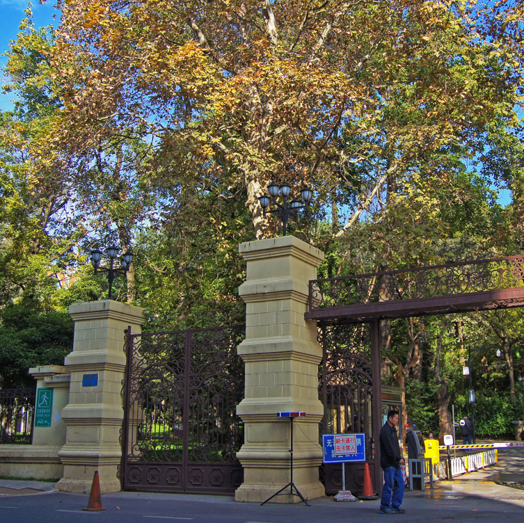 昆明最大的大学是哪个-昆明占地面积最大的学校排行榜