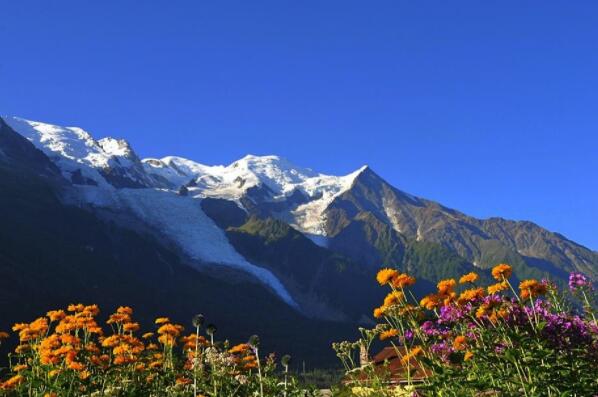 勃朗峰上榜(阿尔卑斯最高峰)-世界十大恐怖的山排行榜