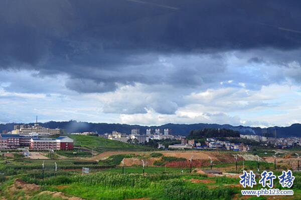 广南县上榜(与广西贵州接壤)-文山各区县面积排行