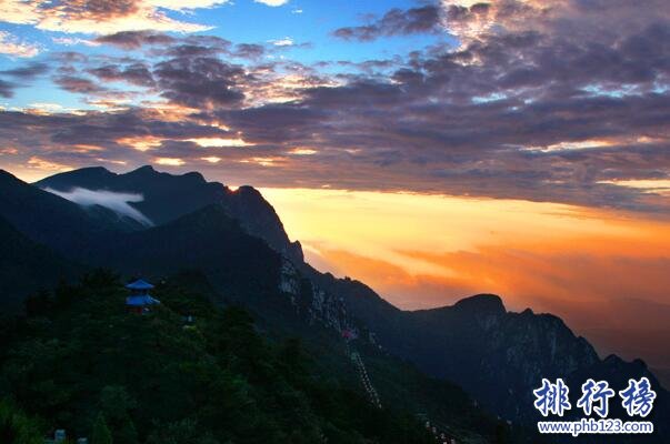 中国十大国家级风景名胜有哪些-中国十大最著名的风景区-国内著名风景区有哪些