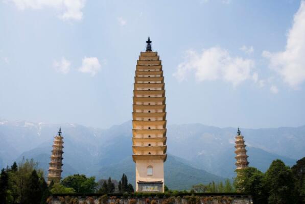 中国最漂亮的寺庙在哪里-中国十大最美寺庙-中国风景最好的寺庙是哪里