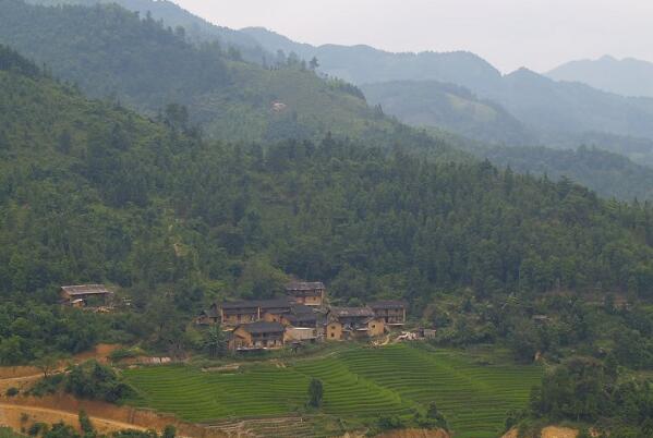 来宾爬山的地方有哪些-来宾爬山最佳景点排名-广西来宾比较出名的山