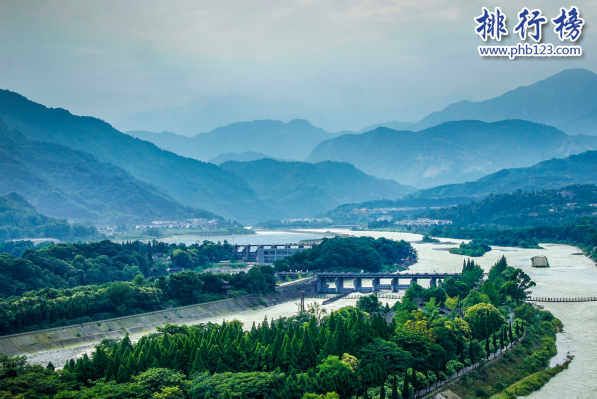 中国八月份最适合旅游的地方-八月份国内最佳旅游地方排名-八月份国内哪里旅游好