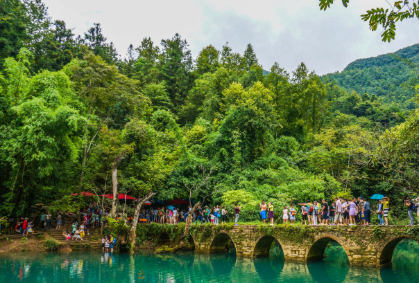 贵州国庆旅游好去处-贵州国庆旅游景点排行榜前十名-国庆放假贵州哪些景点值得游玩