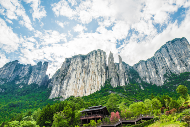 湖北六月旅游最佳地点-湖北6月份旅游景点排行榜-湖北6月份旅游去哪里好玩