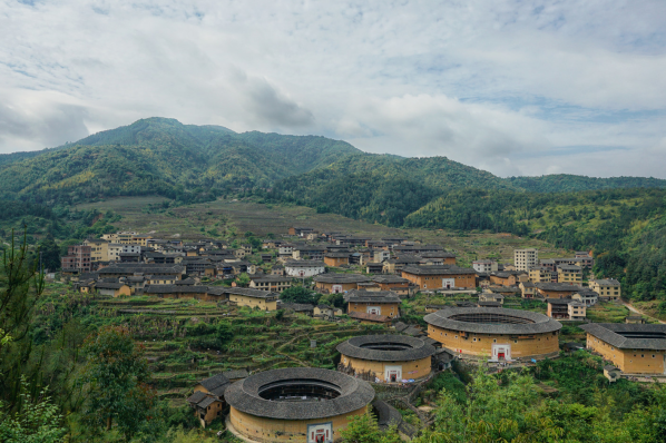 福建秋天适合去的地方-福建秋季旅游景点排行榜前十名-秋季福建哪些地方好玩